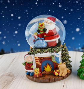 Producto caliente <span class=keywords><strong>Santa</strong></span> Claus Navidad Snow Globe MUSICAL <span class=keywords><strong>Chimenea</strong></span> <span class=keywords><strong>en</strong></span> <span class=keywords><strong>la</strong></span> casa Adornos de Navidad - Product Image 4