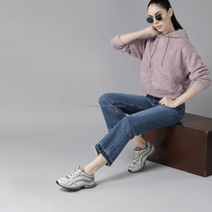 เสื้อครอปแขนยาวผ้าฝ้ายสำหรับออกกำลังกาย ยี่ห้อ Fit2Fight ขายส่ง เสื้อครอปท็อป เสื้อสเวตเชิ้ต รับสกรีนโลโก้ เสื้อฮู้ดครอป - Product Image 4