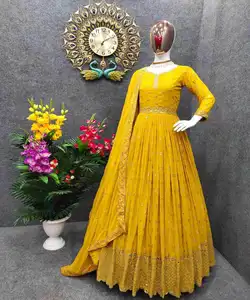 Design Ready Wear Kleid Baumwolle Kurtis Großhandel Anarkali Neueste Mode Niedriger Preis mit Dupatta Jackate Indian Ladies Reyon Frauen