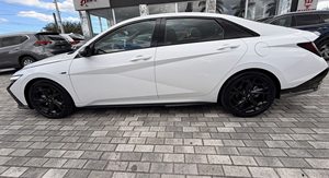 Prêt à être expédié – Hyundai Elantra N LINE 2025 de qualité industrielle, titre propre, garantie de 3 ans, disponible à la vente - Product Image 2