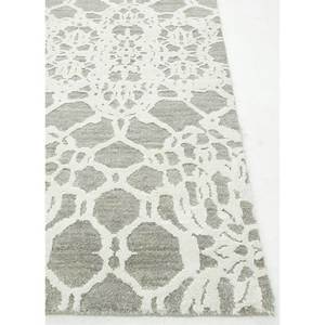 Alfombra Kavi Gris y Negra con Patrón Geométrico, Tejida a Mano con Lana y Seda de Bambú, 10 mm de Grosor, para Sala de Estar o Pasillo -Esk-453 - Product Image 4