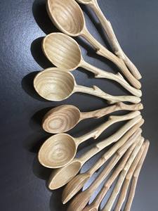 Cuillère de cuisine en bois d'acacia et bambou écologique Cuillère en bois en forme de cœur - Product Image 2