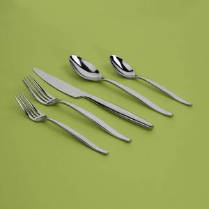 Juego de cubiertos con acabado de espejo clásico Cubiertos de acero inoxidable Premium para comedor formal Vajilla elegante para el hogar y eventos - Product Image 1