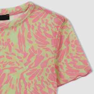 Camiseta Corta de Mujer, Manga Corta, Impresión por Sublimación Personalizada, Ropa Urbana, Diseño Único Personalizado, Camisetas Cortas para Chicas - Product Image 5