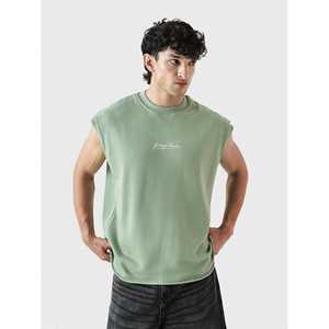 Camiseta Verde Menta con Decoración Bordada, Disponible en Todo el Mundo - Product Image 4