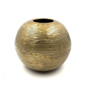 Jarrón redondo martillado de Metal moderno para decoración del hogar, maceta de último diseño, jarrón decorativo con acabado de cobre Chapado en cobre - Product Image 5