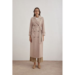 Manteau long beige vintage pour femme, à double boutonnage, avec détails brodés - Product Image 4