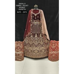 Lehenga Choli en velours de qualité supérieure avec tenue indienne traditionnelle élégante et confortable de Dupatta pour l'approvisionnement en gros - Product Image 3
