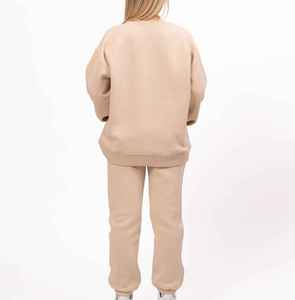 Conjunto de Sudadera y Pantalones Deportivos Extra Grandes para Mujer Otoño e Invierno, Tela Suave y Transpirable, Logotipo Bordado Personalizado, Traje para Correr - Product Image 3