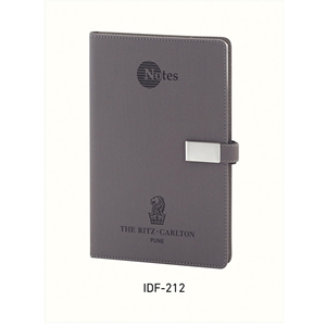 Portalápices para cuaderno con cubierta de cuero de la mejor calidad para oficina y regalos corporativos Producto de tendencia para empleados y profesores - Product Image 1