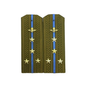 Planche d'épaule uniforme de pilote unisexe de haute qualité avec des épaulettes de fil de lingot de broderie à la main fabriquées en usine pour les compagnies aériennes - Product Image 5