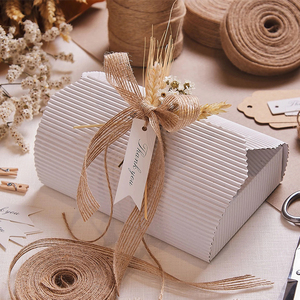 Scatole regalo di cartone ondulato scatole di cuscini per matrimoni o <span class=keywords><strong>regali</strong></span> di Natale per occasioni speciali - Product Image 4