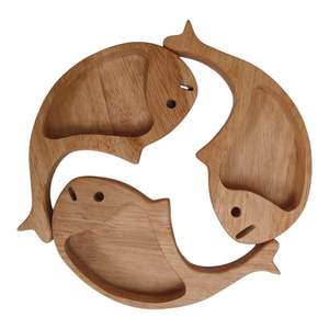 Plateau en bois en forme de poisson, bois naturel poli et assaisonné, décoration polyvalente, idéal pour les cadeaux, article de service à vendre pour usage domestique - Product Image 5