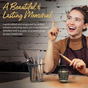 Urnes souvenir noires pour cendres humaines-Urnes de crémation pour femmes Lot de 4-Honore votre bien-aimé avec des mini urnes pour cendres adultes - Product Image 4