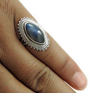 Bague en argent sterling 925 avec labradorite, faite à la main, style tribal bohème, bague en argent massif, bijoux, pierre précieuse ovale naturelle, bague en cabochon - Product Image 2