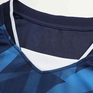 Venta directa de fábrica, conjuntos de uniformes de fútbol para hombres, ropa deportiva hecha en Pakistán - Product Image 3
