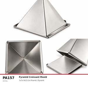 แม่พิมพ์ครัวซองต์ทรงพีระมิด Fida Geometric Pyramid Croissant Mold, 7x7x สูง 8.5 ซม. - Product Image 3
