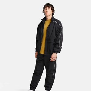 Vente en gros marque personnalisée survêtement pour hommes stock de streetwear jogging en nylon vêtements de sport confortables de haute qualité à la mode - Product Image 1