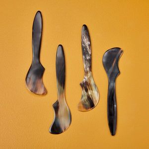 Herramienta personalizada para queso de cuerno de Búfalo con diseño único hecho a mano esparcidor de queso de cuerno de buey para MANGO de estilo de amor de Navidad - Product Image 1