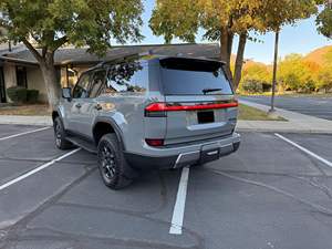 2025 GX 550 Over Trail+ avec moteur V6 turbo, 4 roues motrices - Product Image 5