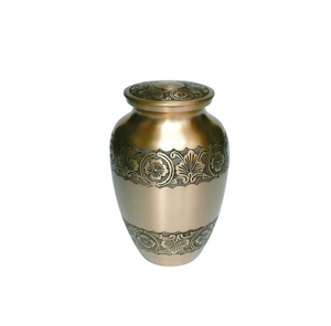 Urne funéraire en laiton Athena pour adultes Urne funéraire en laiton avec feuille gravée - Product Image 1