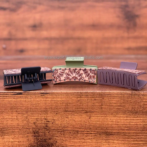 2024 nouvelle meilleure vente femmes mode grande main usiné en cuir pinces à cheveux haute qualité en gros en cuir véritable pince à cheveux - Product Image 4