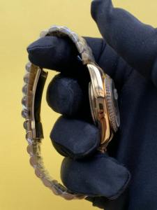 Reloj de pulsera analógico automático mecánico de acero inoxidable en tono dorado de 36mm de edición limitada para mujer, relojes suizos de moda para la venta - Product Image 2