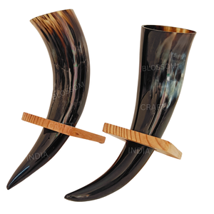Cuerno para Beber Estilo Vikingo Premium, Diseño Medieval de Búfalo/Vaca, Hecho a Mano, Pulido, con Soporte de Madera a Bajo Costo - Product Image 4