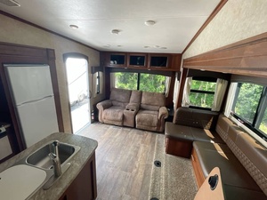 Jayco E-a-g-l-e H-t 24.5C-K-T-S d'occasion 2018 - Product Image 5