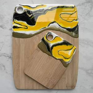 Planche à découper traditionnelle en bois et en résine Design de qualité fait à la main Pièce durable et solide Idéal pour l'utilitaire et le style de cuisine - Product Image 6