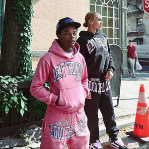 Vente en gros nouvel article OEM ensemble de pantalons de survêtement et sweats à capuche personnalisés unisexes survêtements d'hiver brodés - Product Image 1