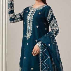 Conjunto de traje informal moderno para mujer Listo para usar Top de manga larga y pantalones cónicos Adecuado para el uso diario y looks de oficina - Product Image 6