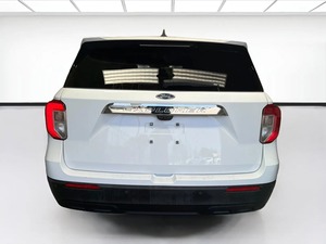 รถเอสยูวี ฟอร์ด เอ็กซ์พลอเรอร์ ปี 2022 สีขาว 7 ที่นั่ง เกียร์อัตโนมัติ ไฟหน้า LED ยาง R18 เครื่องยนต์เบนซิน ยูโร 6 แรงม้า 200-250 แรงม้า แรงบิด 300-400 นิวตันเมตร - Product Image 2