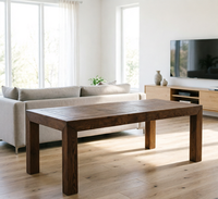 Table à manger |   Design avant-gardiste avec sièges généreux |   Centre de table parfait pour les réceptions modernes