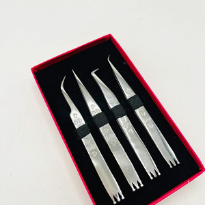 Pince à épiler semi-incurvée gravée en argent à 45 degrés avec cœur pointu droit Logo personnalisé Utilisation durable des cils en acier inoxydable - Product Image 3