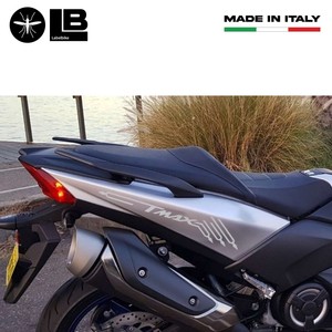 2 Adesivi/Loghi Personalizzati per Parte Inferiore TMAX Compatibili con Scooter Yamaha T MAX 2001-2021 - Product Image 3