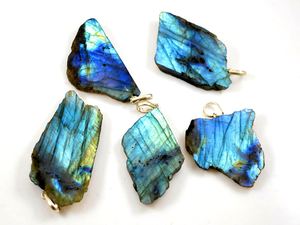 Colgante de Labradorita Azul Natural, Cortes Octagonal/Marquesa/Triangular, 42 mm x 35 Cts, Efecto Fuego, Pulido, Plateado, con un Solo Argolla - Product Image 2