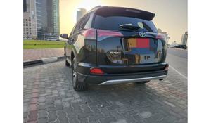 Ventes Flash 2020 : Toyota RAV4 XLE Berline d'occasion, automatique, sièges en cuir, toit ouvrant panoramique - Product Image 3