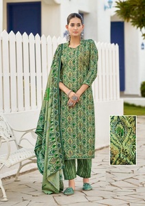 Estampado de algodón puro con 2 parches bordados pesados con colección de trajes paquistaníes Dupatta para la venta en línea - Product Image 5