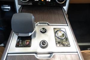 RANGE ROVER P530 SE LWB 2023 MÁS VENDIDO, V8 BITURBO, TRACCIÓN EN LAS CUATRO RUEDAS, PAQUETE DE TECNOLOGÍA, SIN MODIFICACIONES - Product Image 5