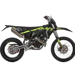 Nouvelle Offre Spéciale : XMF 125 Performance Édition Limitée Rose – Supermotard Homologuée pour Apprentis, PRÊTE À ÊTRE EXPÉDIÉE, LIVRAISON 24/7 - Product Image 1