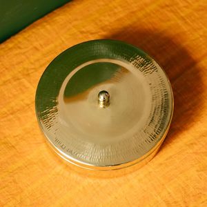 Sinh thái thân thiện Brass Masala box với bảy ngăn để giữ Ấn Độ gia vị và hỗn hợp cho dễ dàng nấu ăn truy cập - Product Image 3