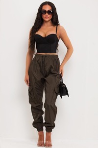 กางเกงยีนส์ขาหลายกระเป๋ากางเกงเอวสูงสำหรับคาร์โก้สีน้ำตาลช็อกโกแลตขากว้างออกแบบได้ตามต้องการ - Product Image 3