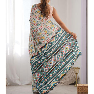 Saree de créateur de haute qualité pour les femmes dernière mode d'hiver brodé mariage et vêtements de fête pour les mariages pakistanais - Product Image 2