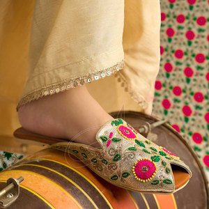 Multi-Head Embroidery Tilla Work Colorful Threads Genuine Leather Outsole Anti-Slippery Non-Slip Midsole Customizable Fashion - Product Image 4