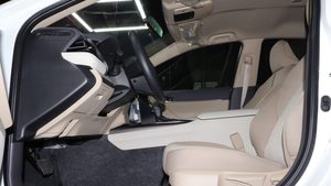 2023 modelo TOYOTA CAMRY LE básicos 2.5L gasolina - Product Image 2