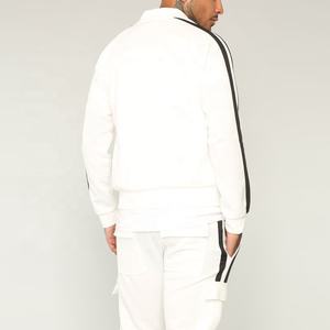 Ensemble de survêtement d'hiver pour hommes, fabricant de vêtements de sport avec logo personnalisé, exportateur pakistanais, Outfitize International - Product Image 2