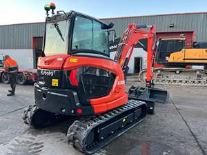 รถขุดขนาดเล็ก Kubota KX060-5 มือสอง สภาพดี น้ำหนัก 6 ตัน แบบไฮดรอลิก พร้อมห้องโดยสารปิด  เครื่องยนต์ EPA จัดส่งรวดเร็ว - Product Image 5