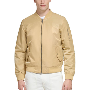 La veste présente un design intemporel Veste Softshell Hiking Outdoor Jacket 2024 New Design OEM Lightweight Men - Product Image 1