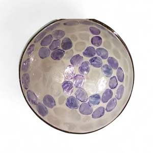 ชามมะพร้าวธรรมชาติทำมือ ประดับมุก สำหรับเสิร์ฟอาหารบนโต๊ะอาหาร และตกแต่งภายใน จากเวียดนาม - Product Image 4